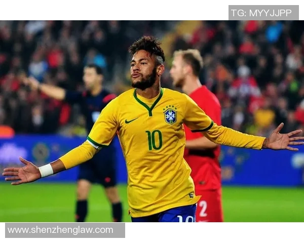 三位足球巨星头像聚焦男球员英姿展现足球场上风采